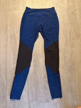 Beyond Yoga Colorblock Leggings with Side Zippers - Small